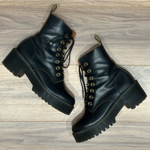 Dr. Martens Leona 7 Hook Boots in Black Size 10 - Picture 8 of 16